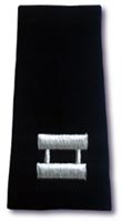 A CAPTAINS SHOULDER MARKINSIGNIA FOR WEAR ON THE SERVICE DRESS UNIFORM SHIRT